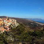 Fjolla *