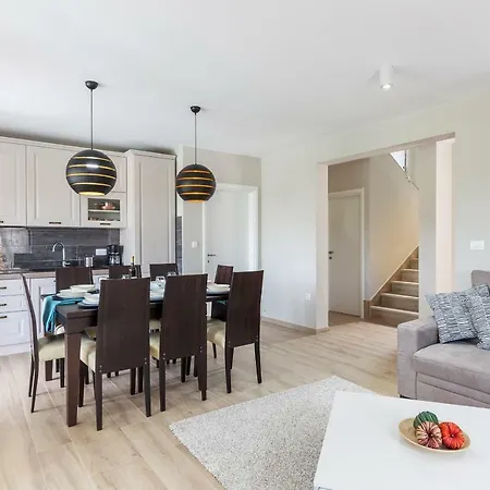 Fjolla * Labin (Istria)